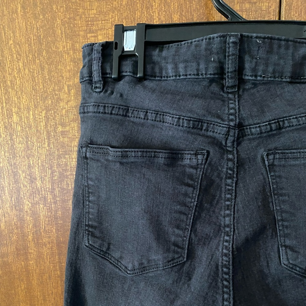 H&M Mid Rise Black Skinny Jeans Size 8